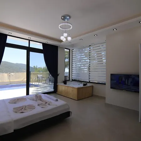 Dreamy With Private Pool And Jacuzzi In Kas